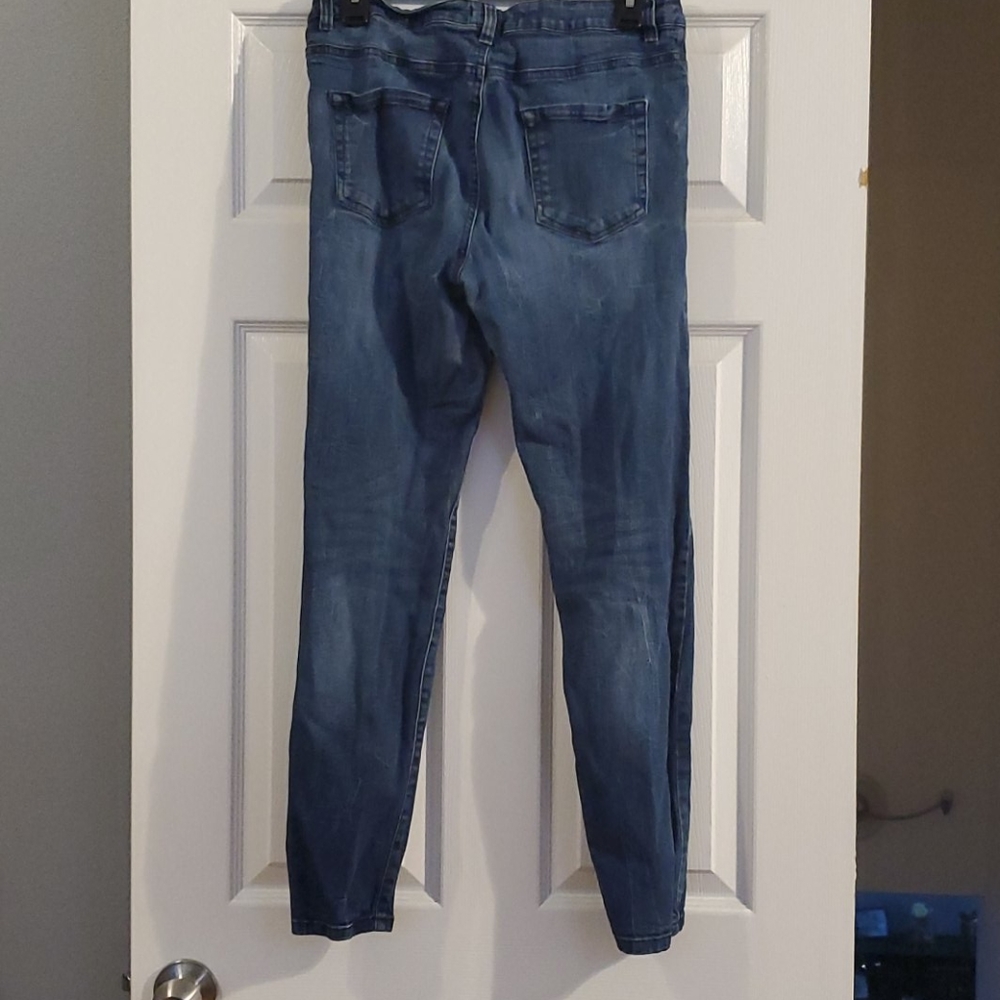 Forever 21 Denim Jeans - Picture 3 of 3